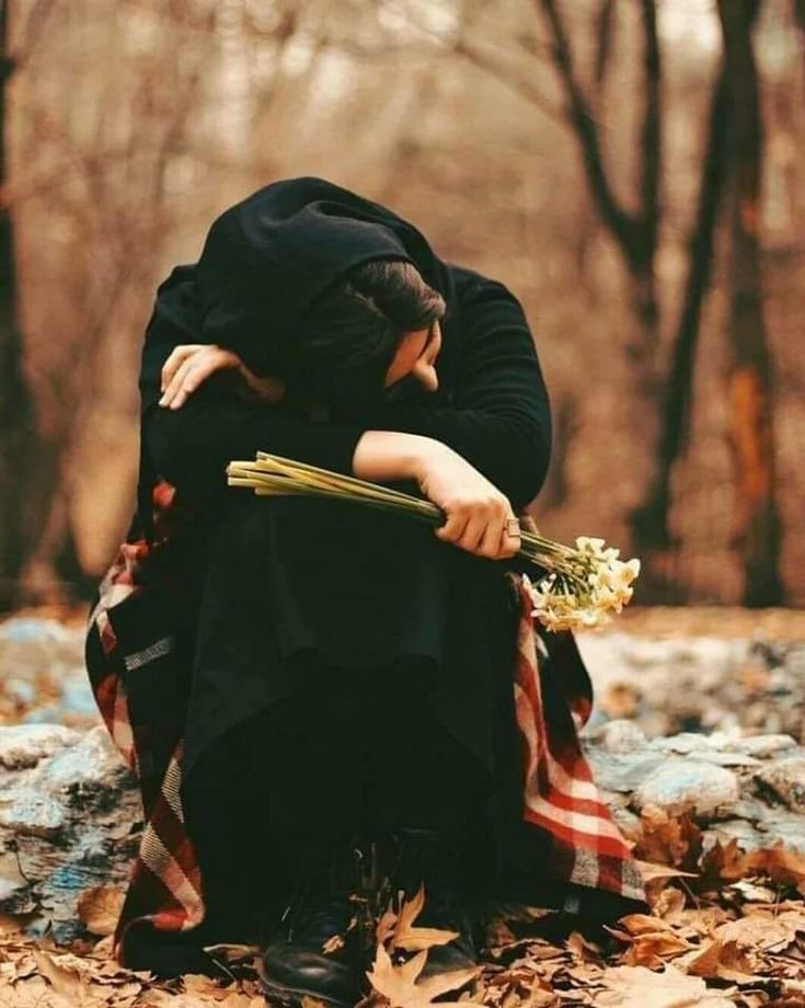 মেয়েদের ব্রেকআপ ক্যাপশন, স্ট্যাটাস উক্তি ২৬০+ টি সেরা পোস্ট